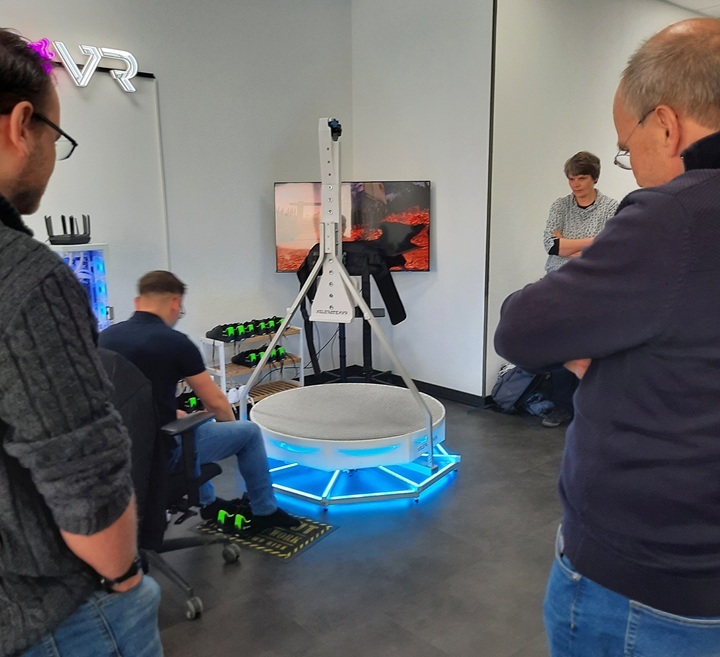 Projekt ISAmare mit dem Verbundpartner ISV Warnemünde zu Besuch beim Unternehmen XelerateVR in Stralsund